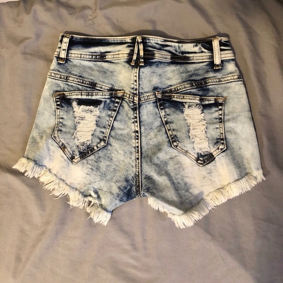 REDFOX JEANS Distressed shorts - Picture 3 of 4